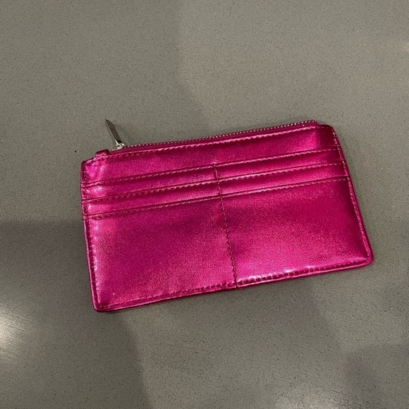 Madden Girl Fuchsia Pink Sequins Zip Wallet With Cards - Picture 2 of 6